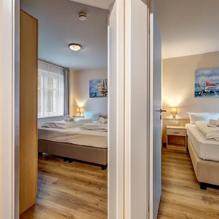 Duenenhaeuser Unserusedomde Ca75qm Mit Privater Sauna Und Kamin Parkplatz Direkt Am 10i1 Uckeritz